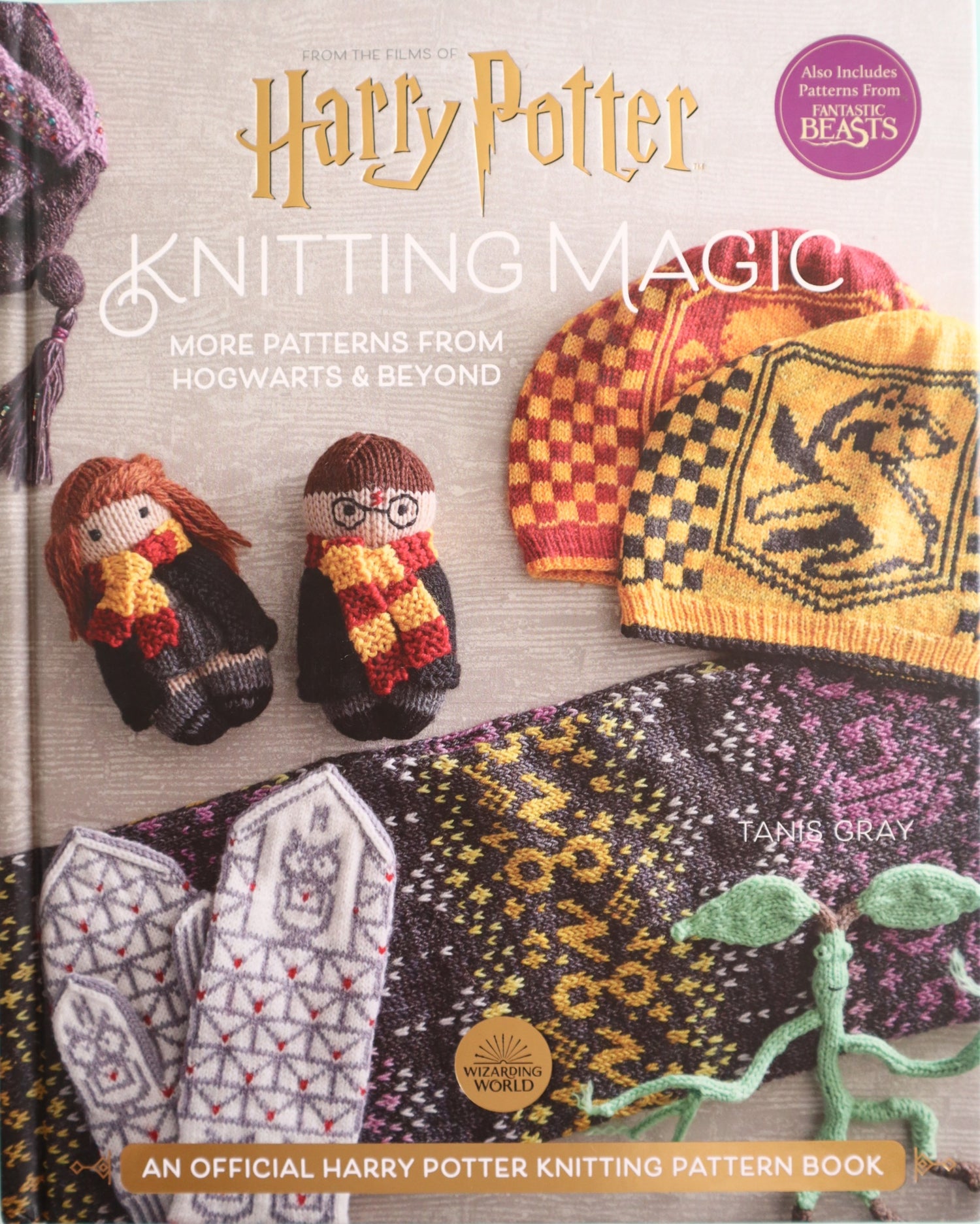 Harry potter &amp; fantastic beasts Knitting book كتاب تيريكو هاري بوتر و وحوش مذهلة