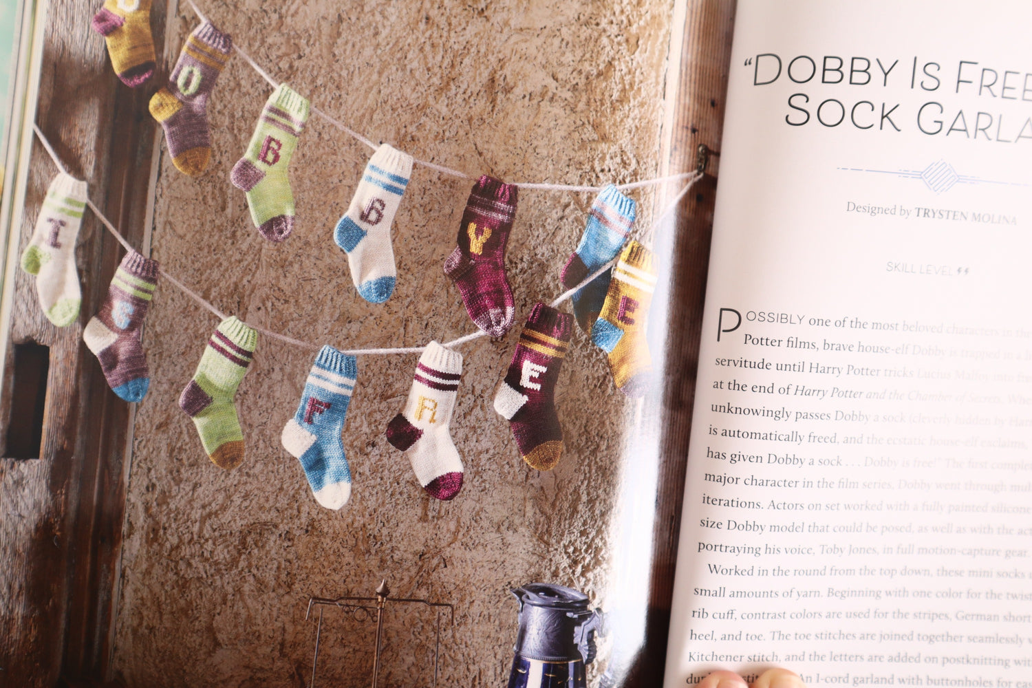 Harry potter &amp; fantastic beasts Knitting book كتاب تيريكو هاري بوتر و وحوش مذهلة