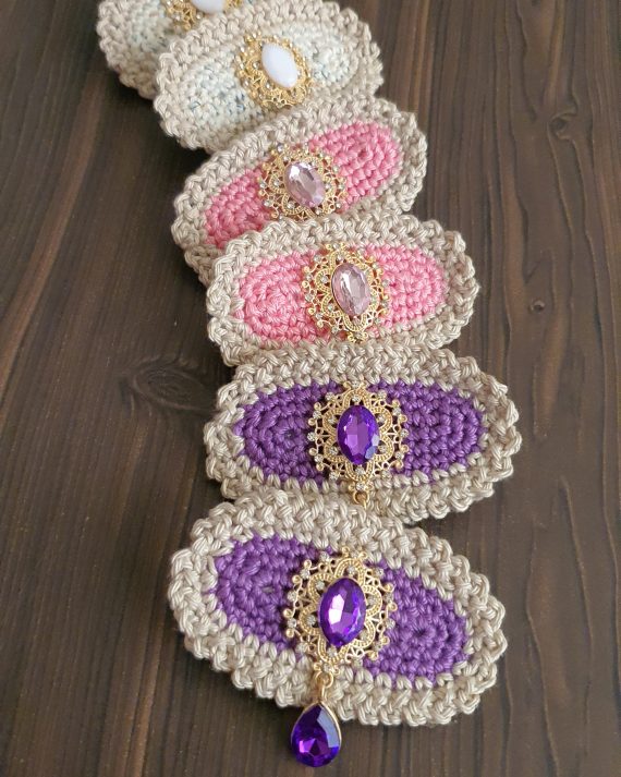 كروشيه مشبك شعر وردي فاتح